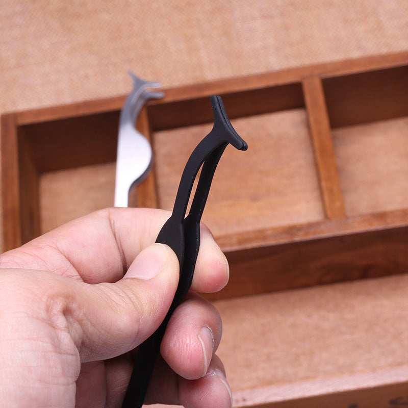 False Eyelash Applicator Tool